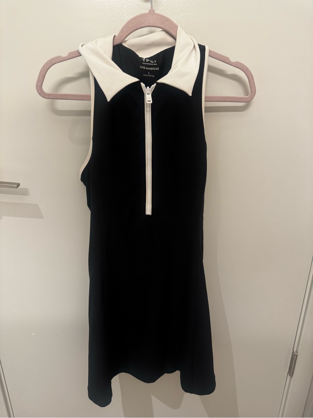 Abercrombie and Fitch Black & White Zip-Front Sleeveless Dress